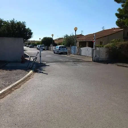 Chez Yamina Villa Gruissan Exterior photo